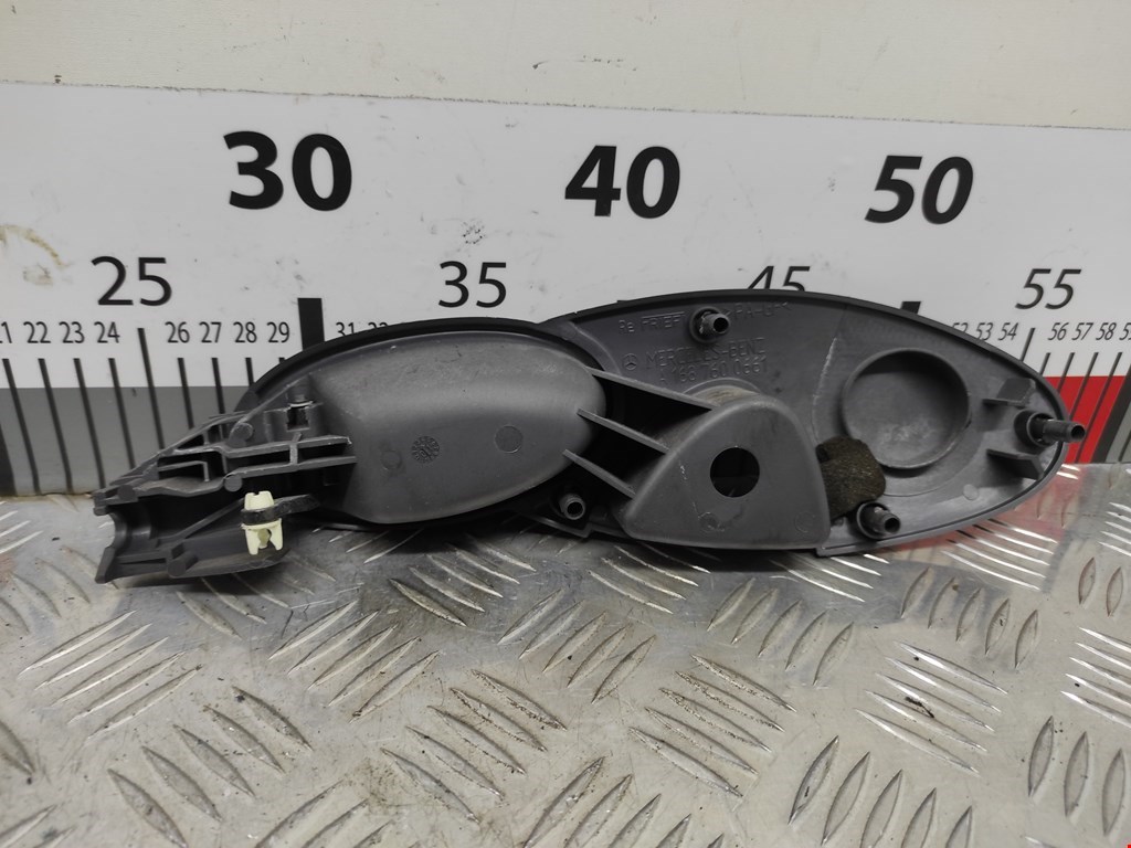 Ручка дверная задняя внутренняя правая MERCEDES-BENZ A-Class W168 1997-2004