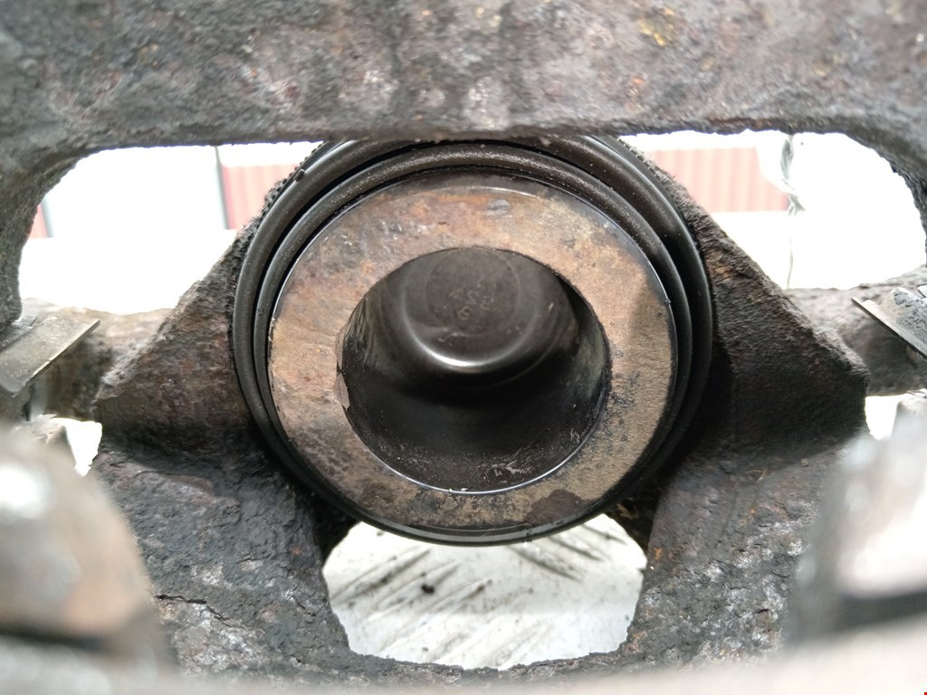 Суппорт передний правый OPEL Astra J 2009-2017