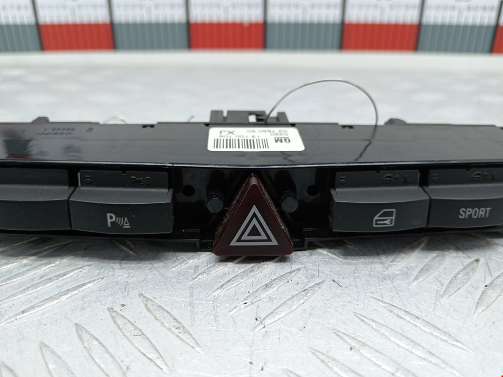 Кнопка аварийной сигнализации (аварийки) OPEL Zafira B 2005-2012