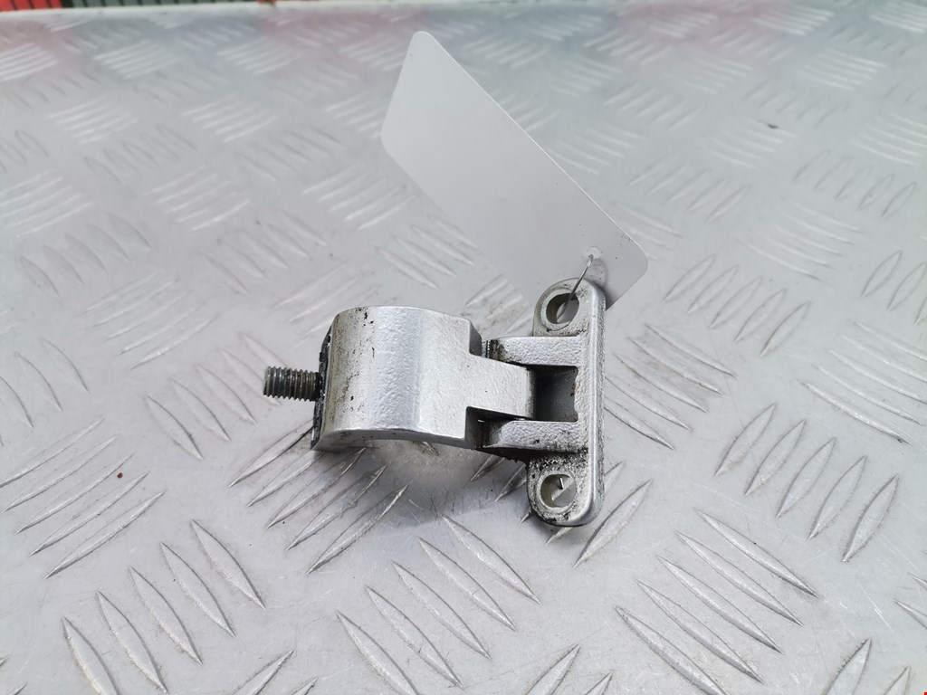 Петля крышки (двери) багажника Volkswagen Touran 1 (2003-2015)