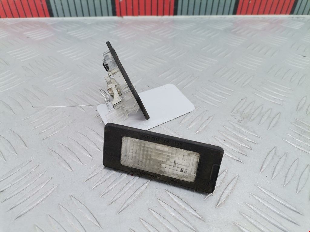 Фонарь подсветки номера VOLKSWAGEN Touran 2003-2010