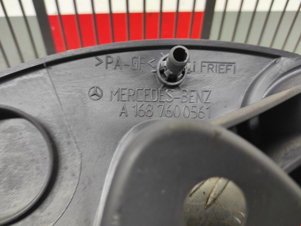 Ручка дверная задняя внутренняя левая MERCEDES-BENZ A-Class W168 1997-2004