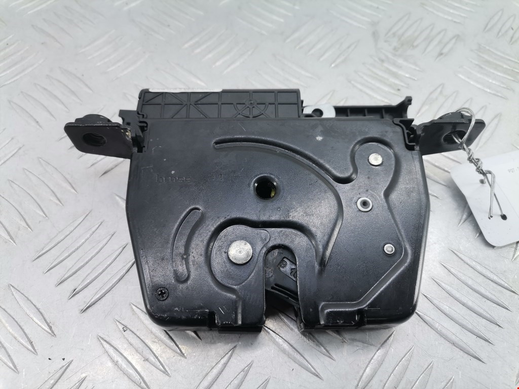 Замок багажника (крышки двери) BMW X1 E84 2009-2015