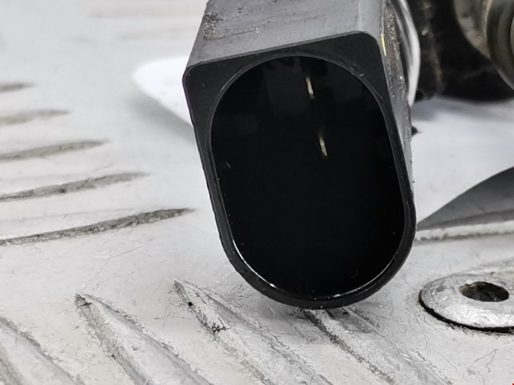 Форсунка дизельная электрическая VOLKSWAGEN Passat B6 2005-2011