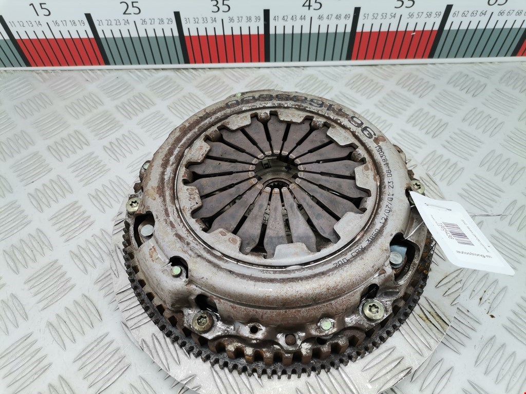Маховик (демпфер сцепления) PEUGEOT Partner 1996-2009