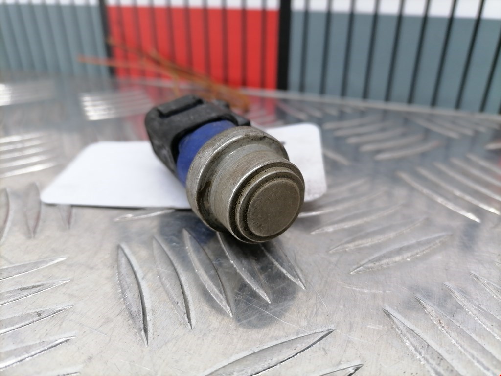 Датчик температуры (охлаждающей жидкости) VOLKSWAGEN Passat B5 1997-2005