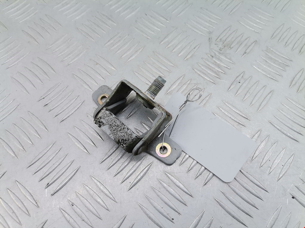 Петля крышки (двери) багажника Hyundai Getz 1 (TB) (2002-2011)