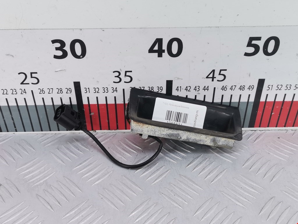 Ручка двери багажника наружная VOLKSWAGEN Golf IV 1997-2003