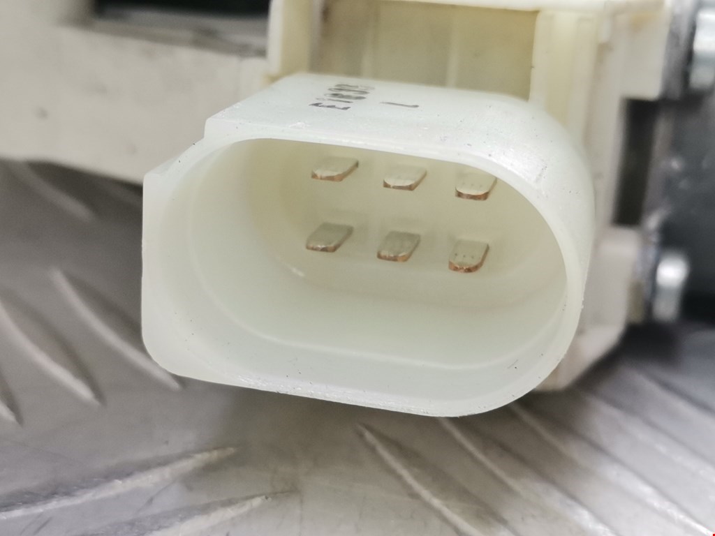 Стеклоподъемник задний левый BMW 5er 5 серия F10/F11/F07 2009-2017