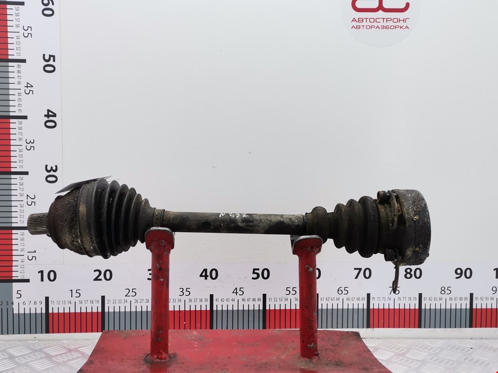 Полуось передняя правая (приводной вал шрус) Volkswagen Transporter (T4) (1990-2003)