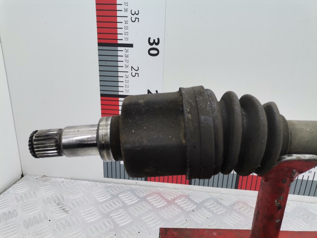 Полуось (привод, приводной вал) передняя левая FORD Focus I 1998-2005