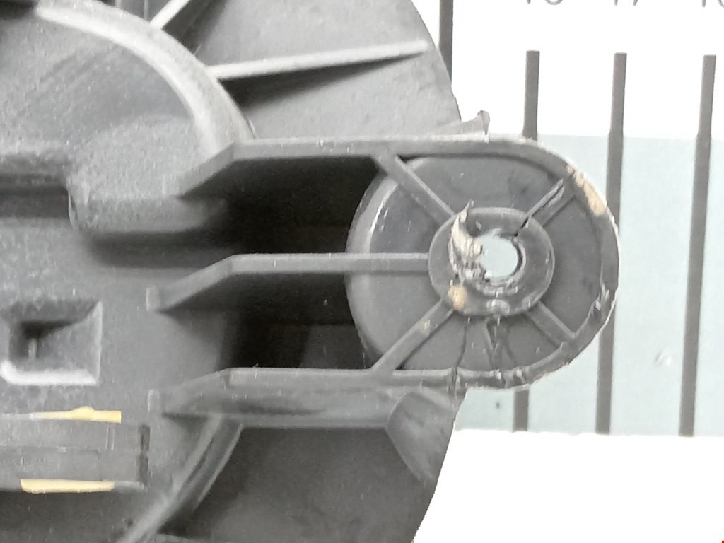 Ручка дверная передняя внутренняя левая PEUGEOT 406 1995-1999