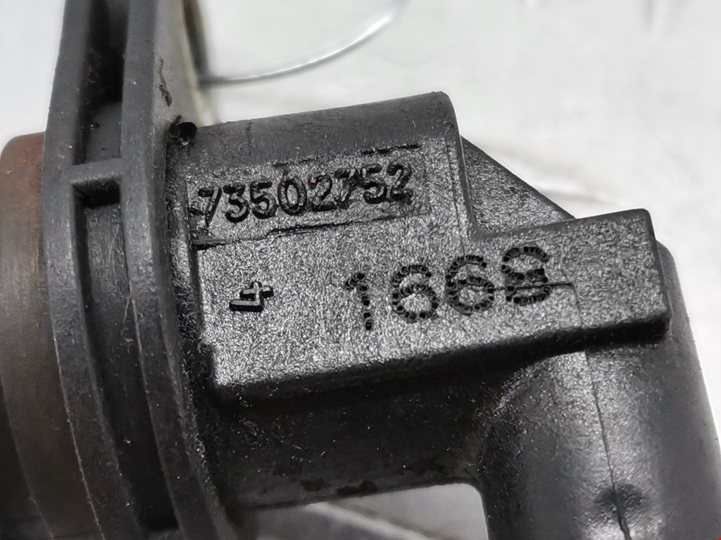 Датчик положения коленвала FIAT Grande Punto 2005-2009