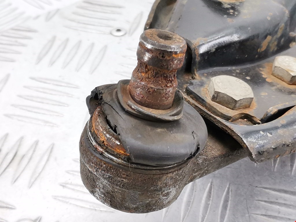 Рычаг передний левый RENAULT Kangoo 1997-2008