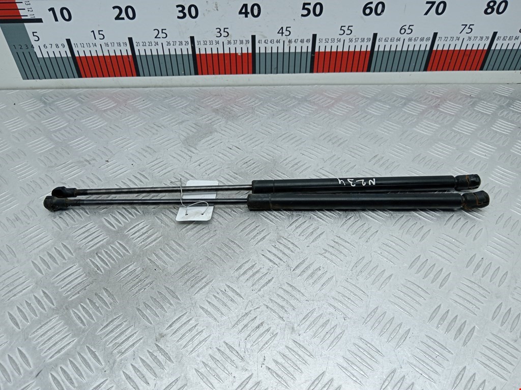 Амортизатор крышки (двери) багажника VOLKSWAGEN Passat B5 1997-2005