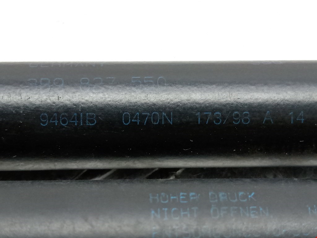 Амортизатор крышки (двери) багажника VOLKSWAGEN Passat B5 1997-2005