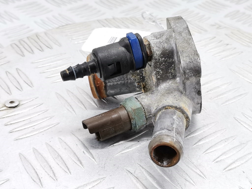 Корпус термостата FIAT Grande Punto 2005-2009