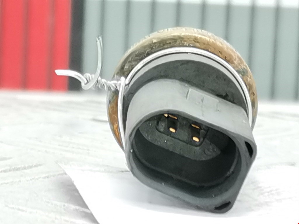 Датчик температуры (охлаждающей жидкости) VOLKSWAGEN Passat B6 2005-2011