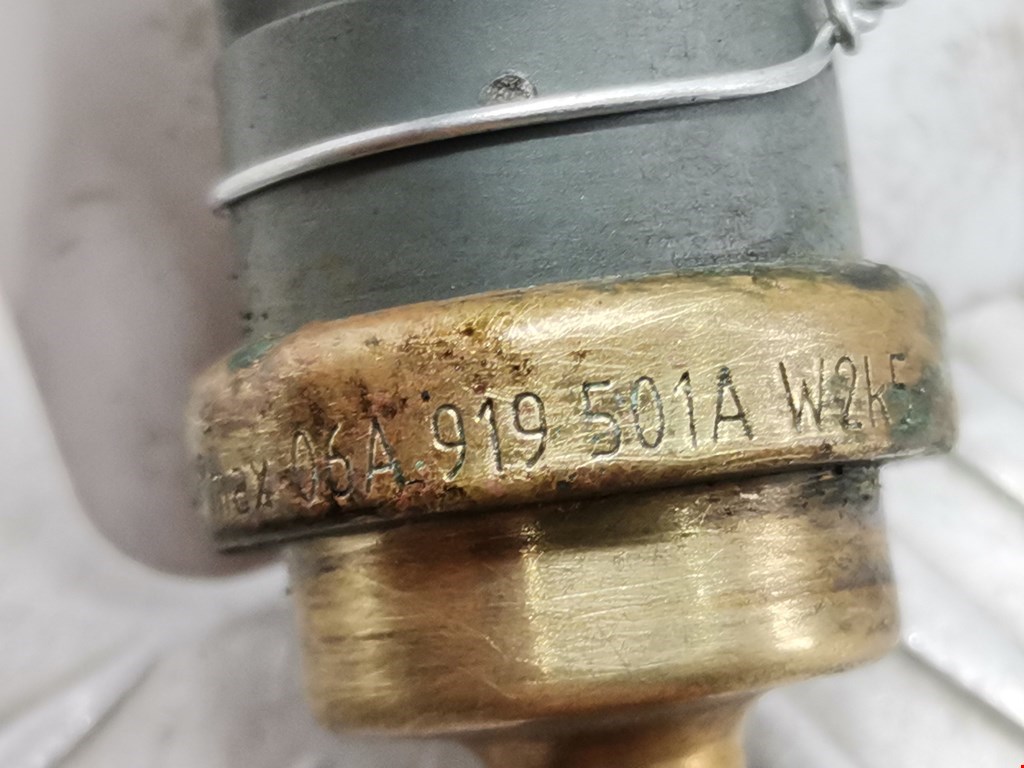 Датчик температуры (охлаждающей жидкости) VOLKSWAGEN Passat B6 2005-2011