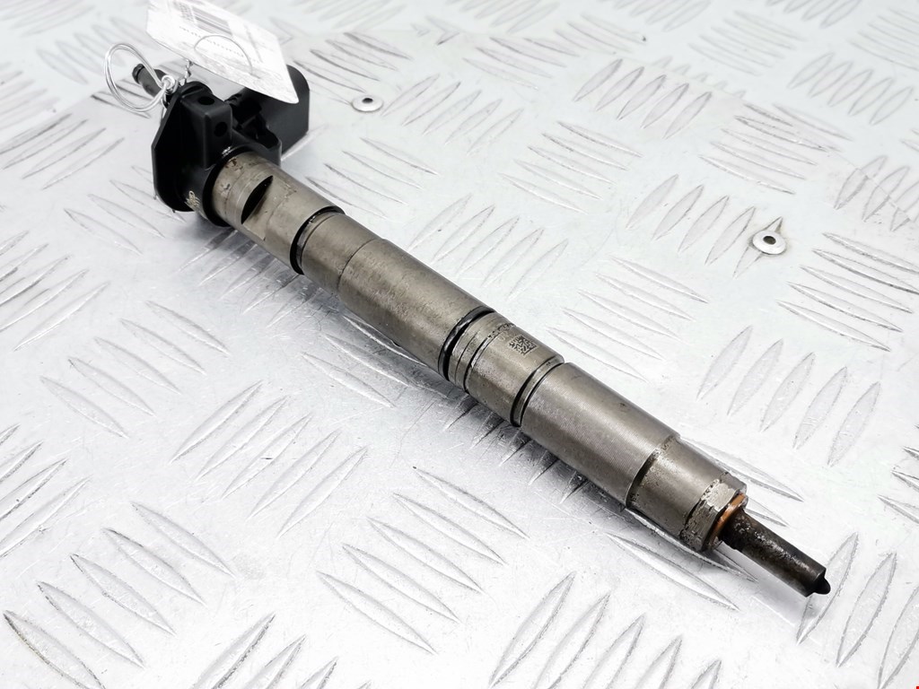 Форсунка дизельная электрическая VOLKSWAGEN Passat B6 2005-2011