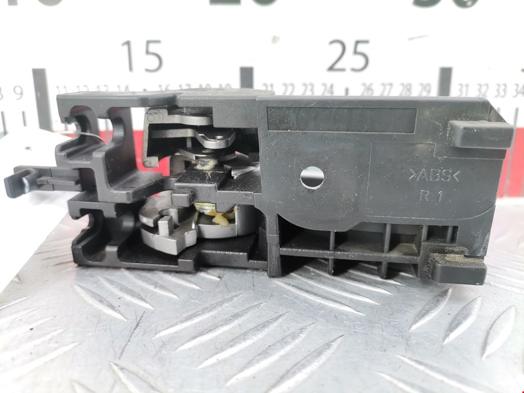 Ручка дверная задняя внутренняя правая SUZUKI Swift 2004-2010