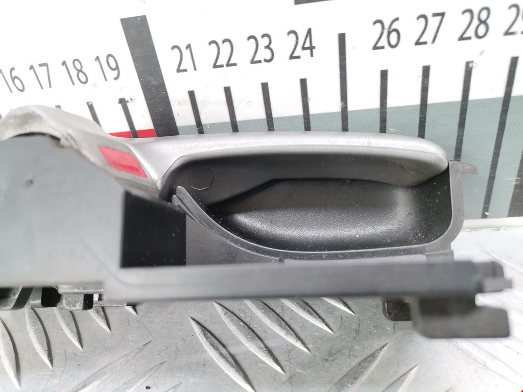 Ручка дверная задняя внутренняя правая SUZUKI Swift 2004-2010