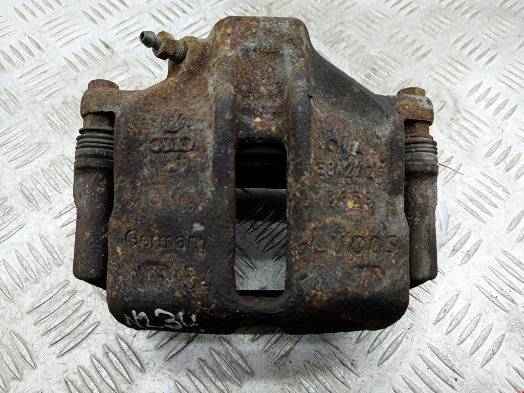 Суппорт передний левый VOLKSWAGEN Passat B5 1997-2005