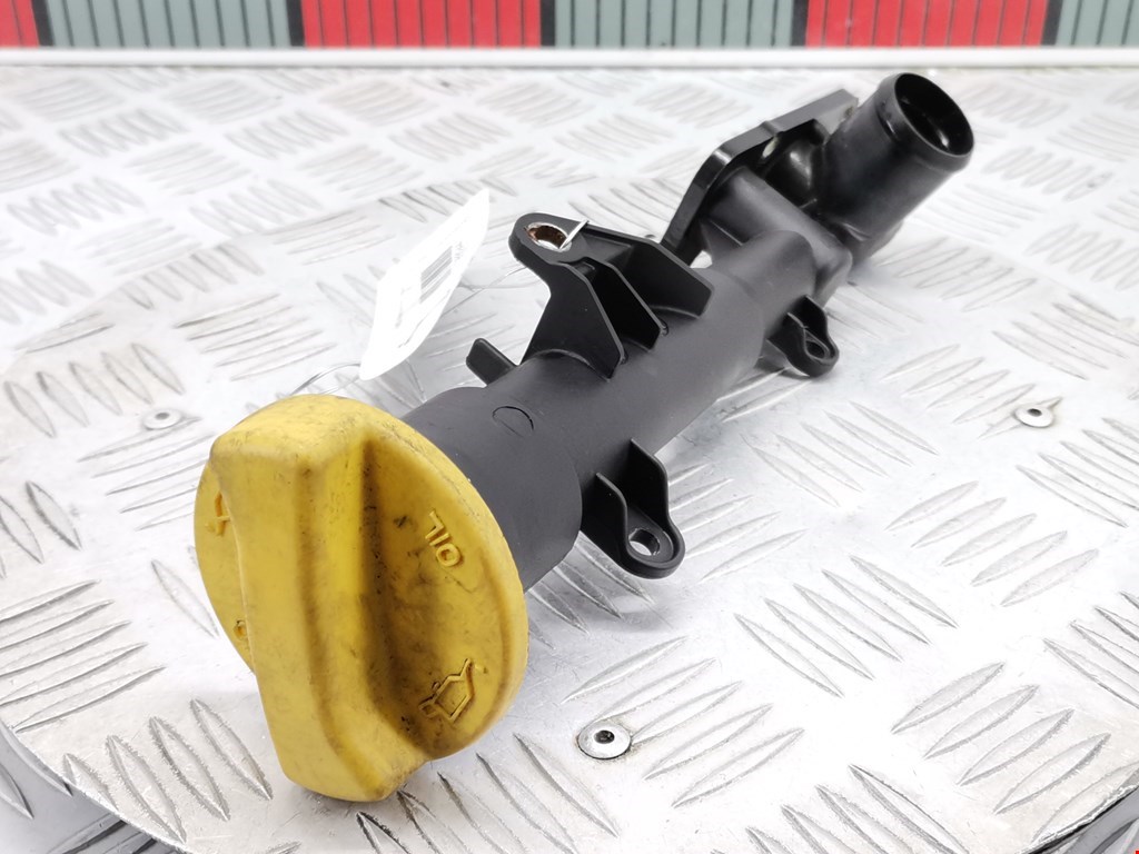 Горловина маслозаливная (залива масла) FIAT Grande Punto 2005-2009