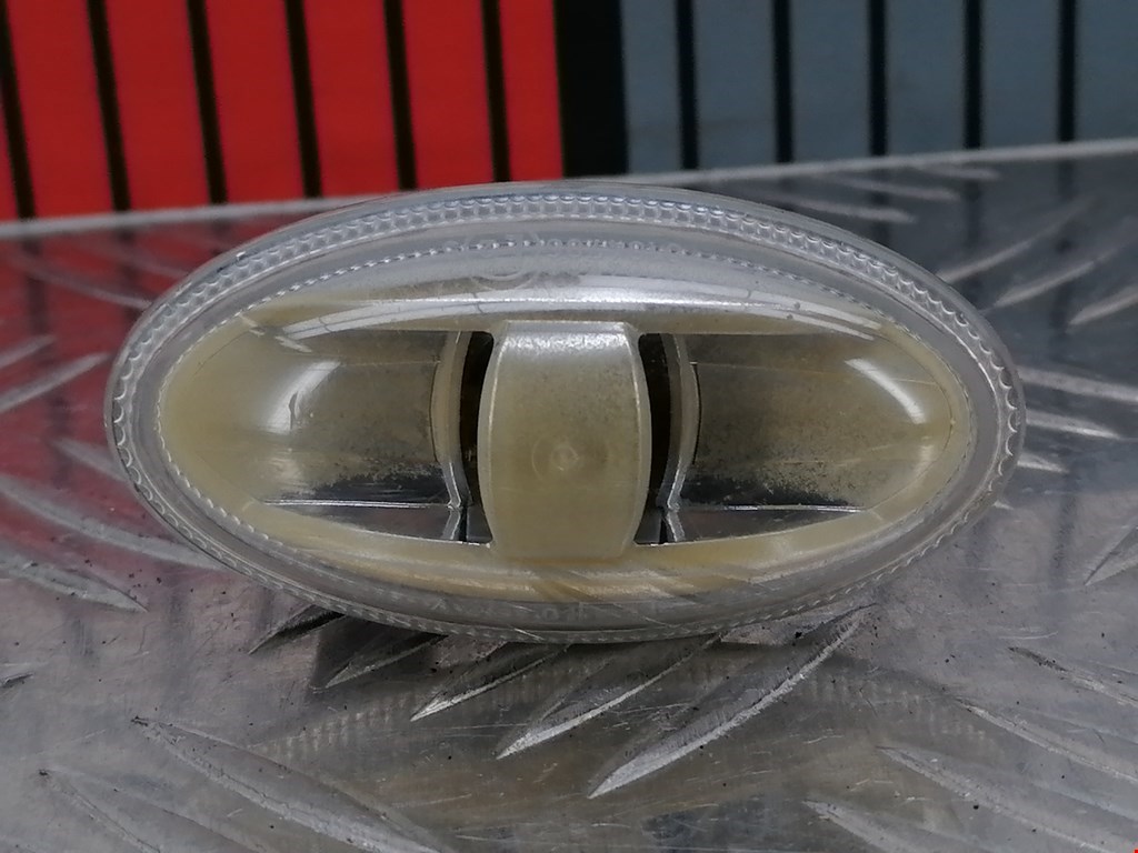 Повторитель на крыло RENAULT Kangoo 1997-2008