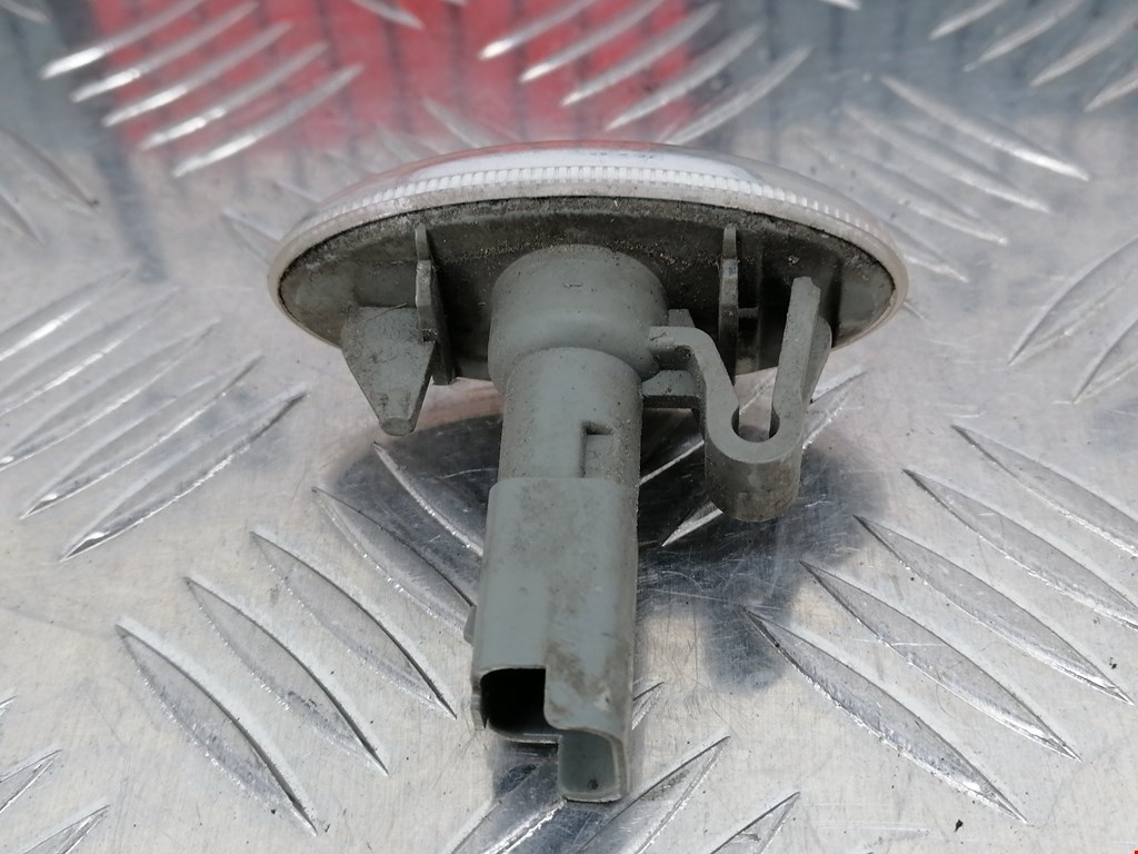 Повторитель на крыло RENAULT Kangoo 1997-2008