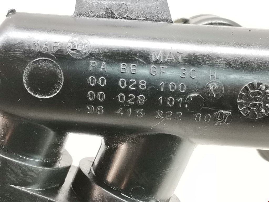 Патрубок PEUGEOT 207 2006-2015