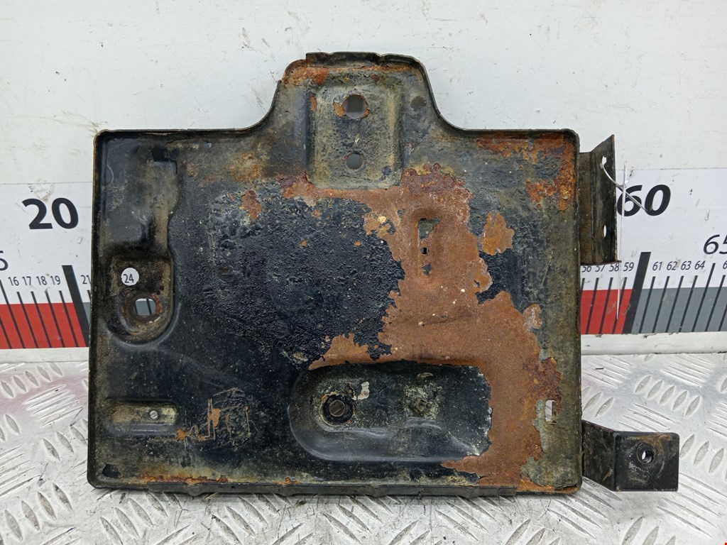 Крепление АКБ (корпус/подставка) KIA Magentis 2000-2006