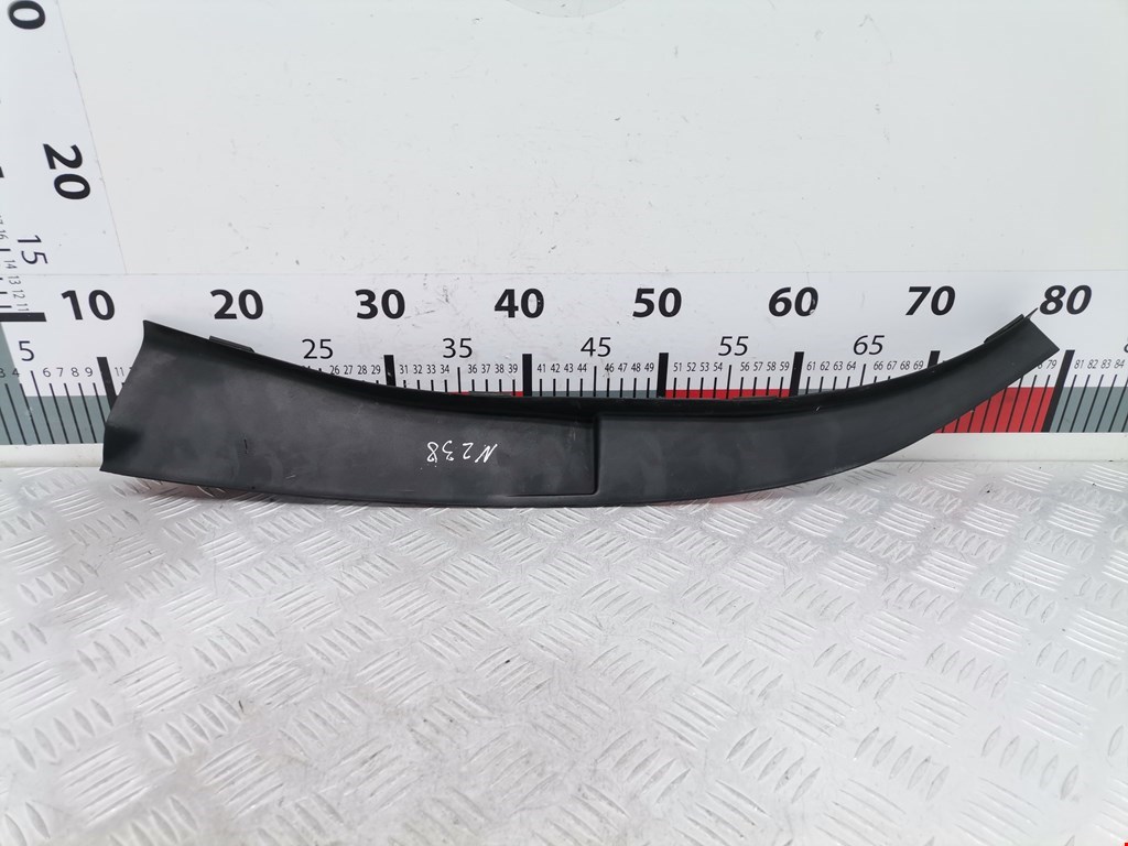 Накладка (планка) под фонарь левая Ford Mondeo 3 (2000-2007)