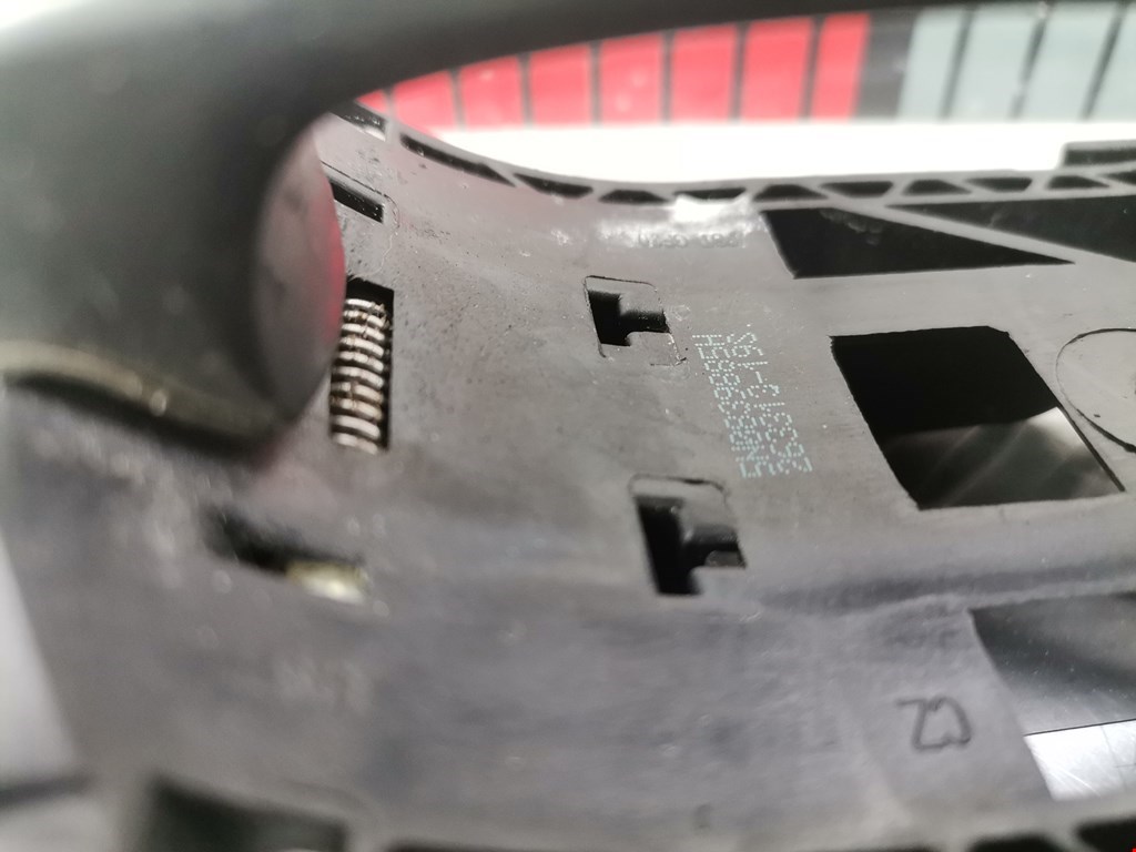 Ручка двери задней наружная правая SKODA Rapid 2012-2020