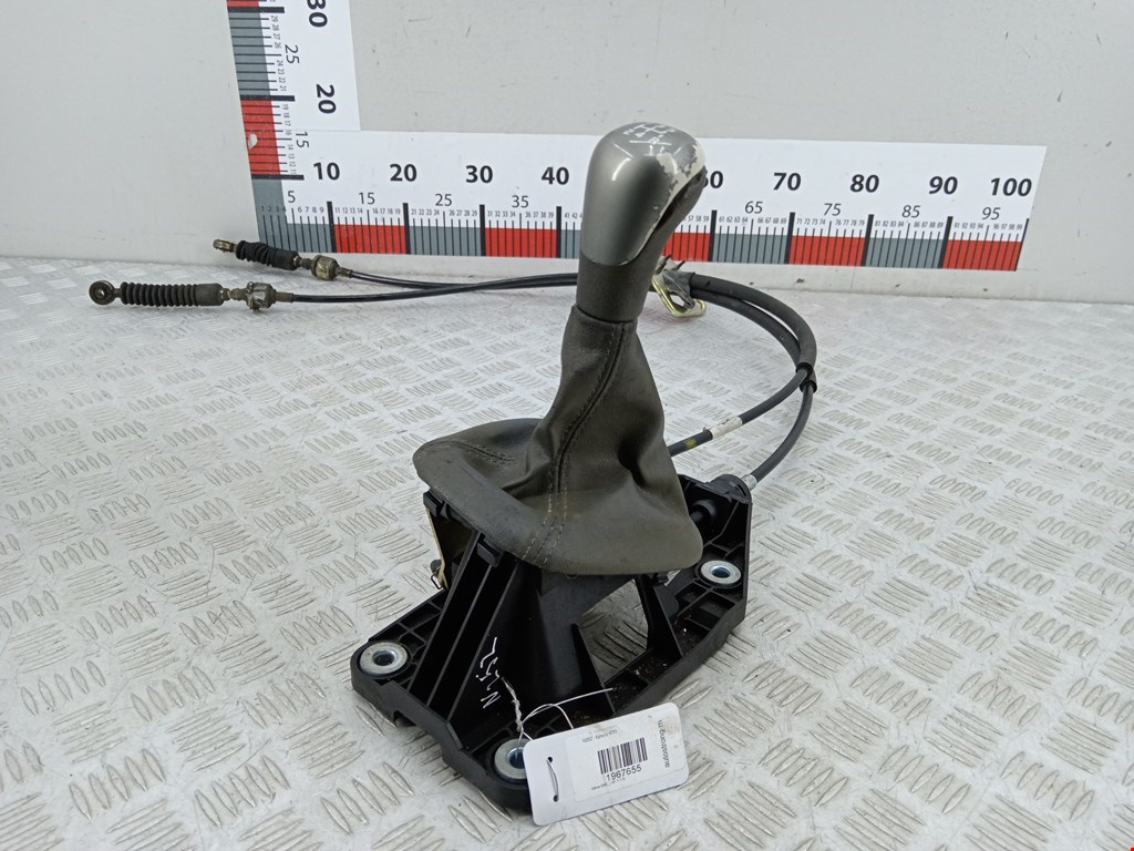 Кулиса (селектор) АКПП/МКПП в салоне VOLVO V40 I 1995-2004