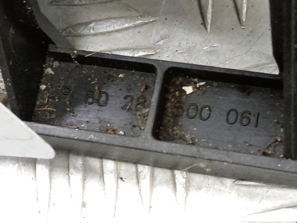 Кулиса (селектор) АКПП/МКПП в салоне VOLVO V40 I 1995-2004