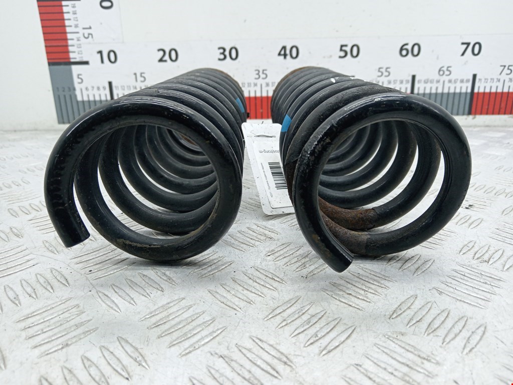 Пружина задняя левая/правая MERCEDES-BENZ C-Class C-klasse W202 1993-2000