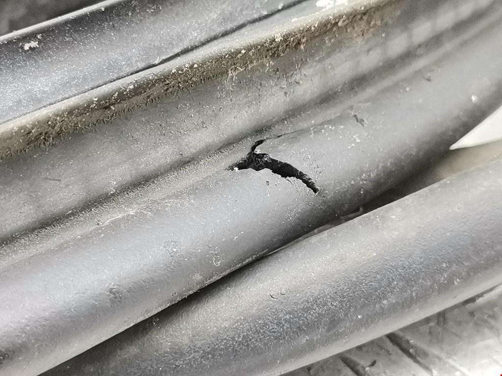 Уплотнитель (наружный) MERCEDES-BENZ C-Class C-klasse W202 1993-2000