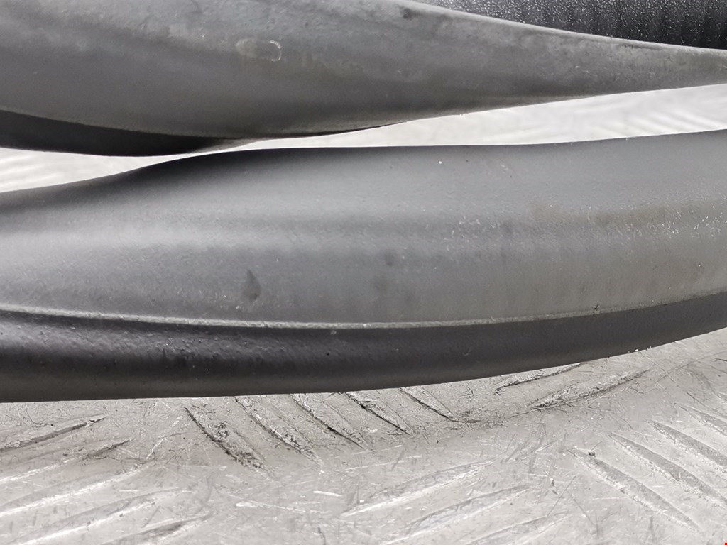 Уплотнитель двери KIA Magentis 2000-2006