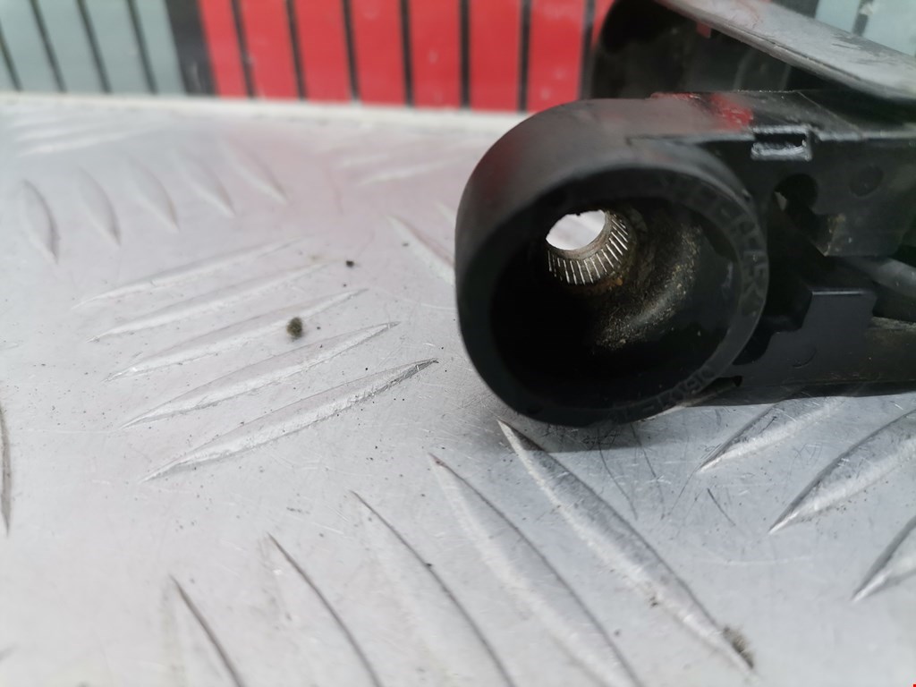 Поводок дворника задний (заднего) MAZDA Mazda 6 GG 2000-2007