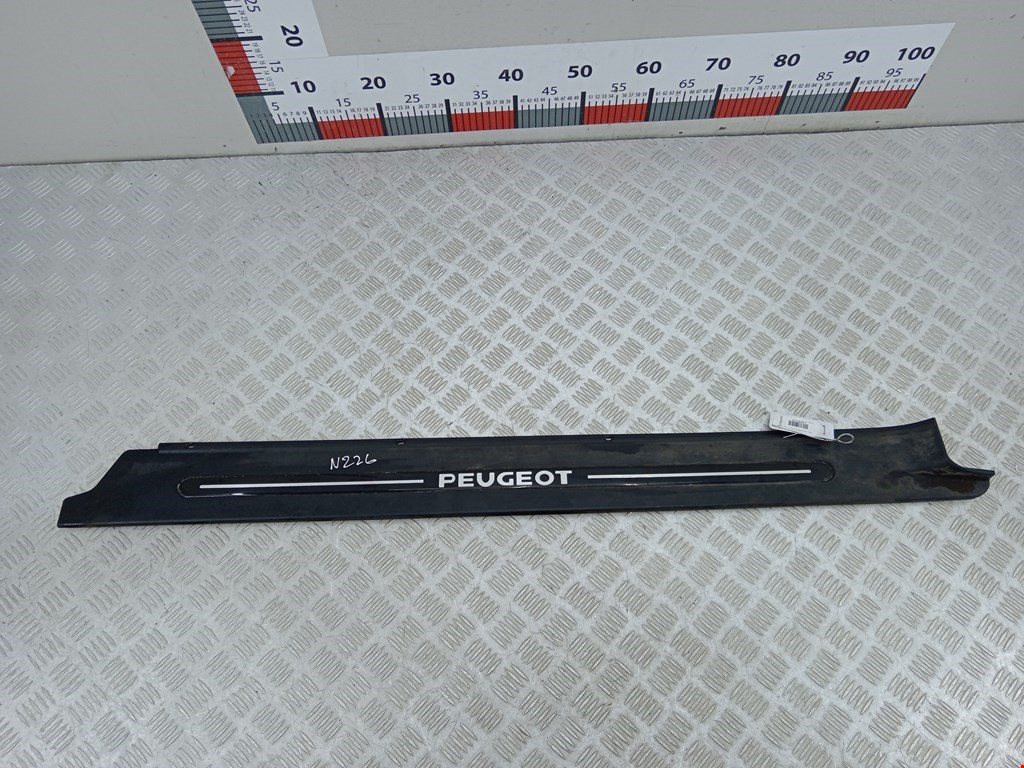 Накладка декоративная на порог правая Peugeot 406 (1995-2005)