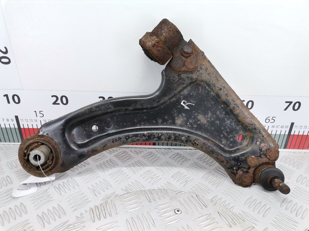 Рычаг передний правый OPEL Corsa C 2000-2006