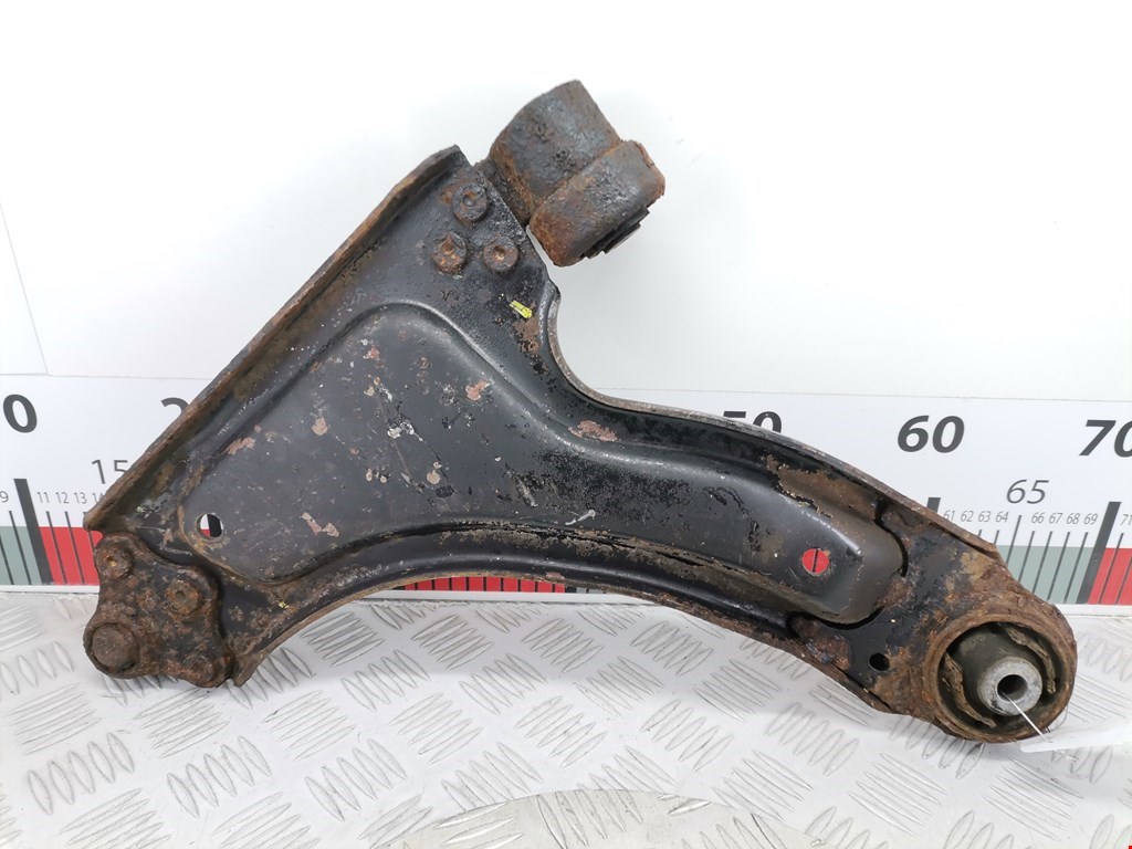 Рычаг передний правый OPEL Corsa C 2000-2006