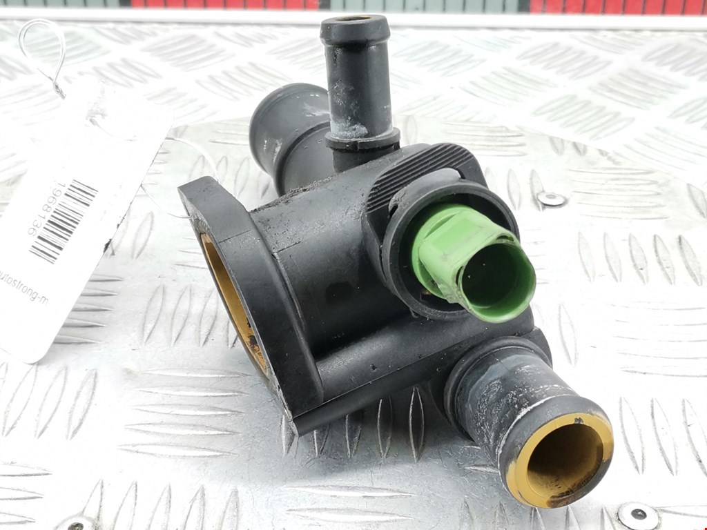 Тройник системы охлаждения SKODA Octavia A4 1U- 1997-2010