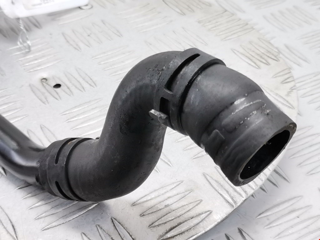 Патрубок VOLKSWAGEN Touran 2003-2010