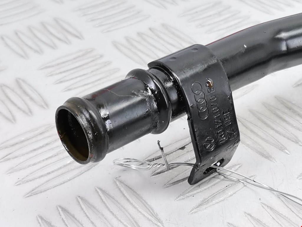 Патрубок VOLKSWAGEN Touran 2003-2010