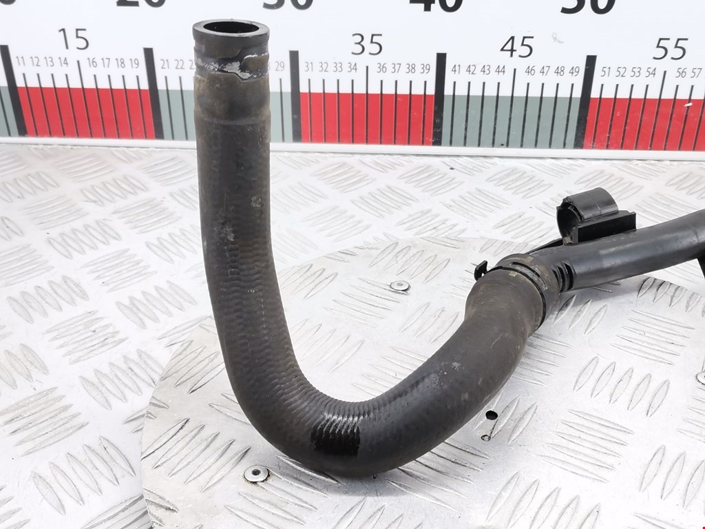Патрубок VOLKSWAGEN Touran 2003-2010