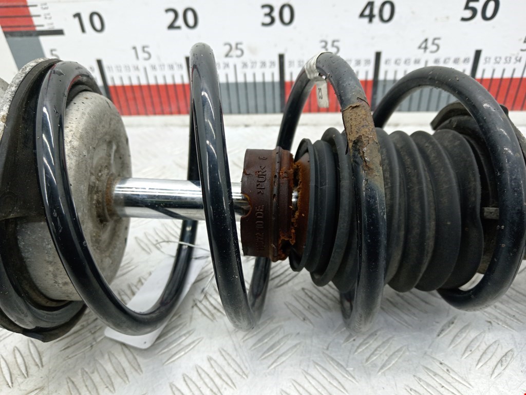 Амортизатор передний правый BMW 1er E81\E87 2004-2011