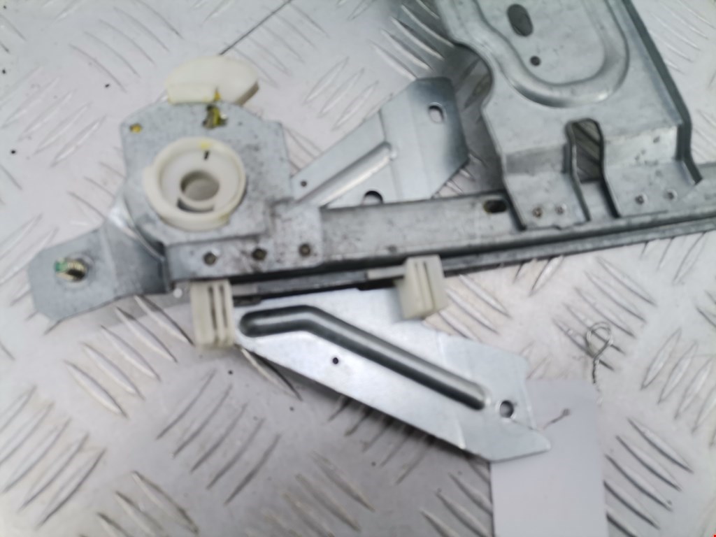 Стеклоподъемник задний правый CITROEN Xsara 1997-2000