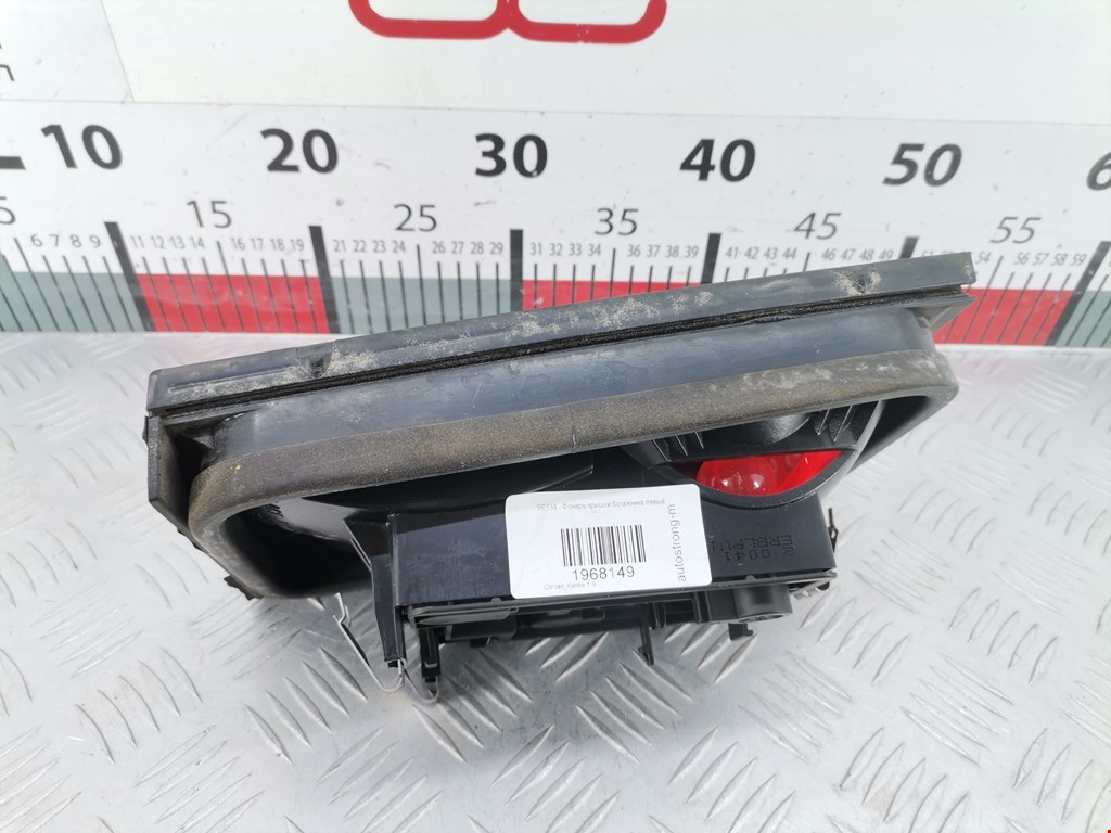 Фонарь задний внутренний левый CITROEN Xantia 1993-2002